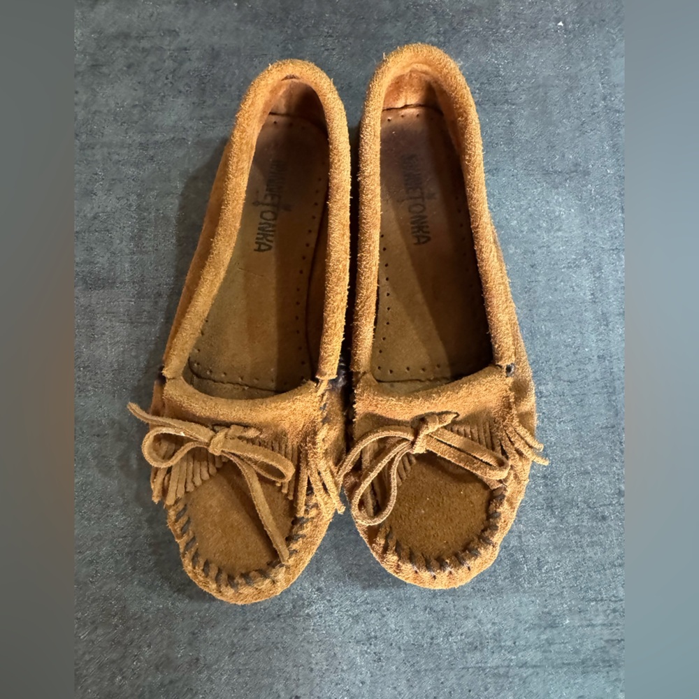 Minnetonka shoes! Size 8